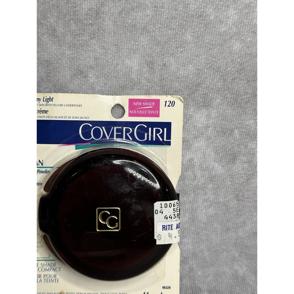 Vintage Cover Girl Clean Pressed Powder‎ Creamy Light #120 NIP New